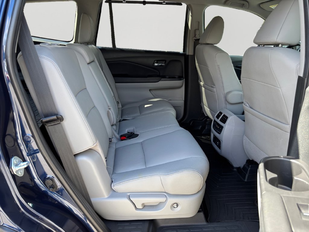 Used 2022 Honda Pilot Touring image 13