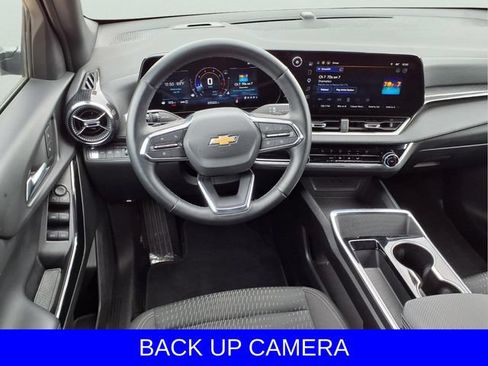 Used 2025 Chevrolet Equinox LT AWD/4WD image 8