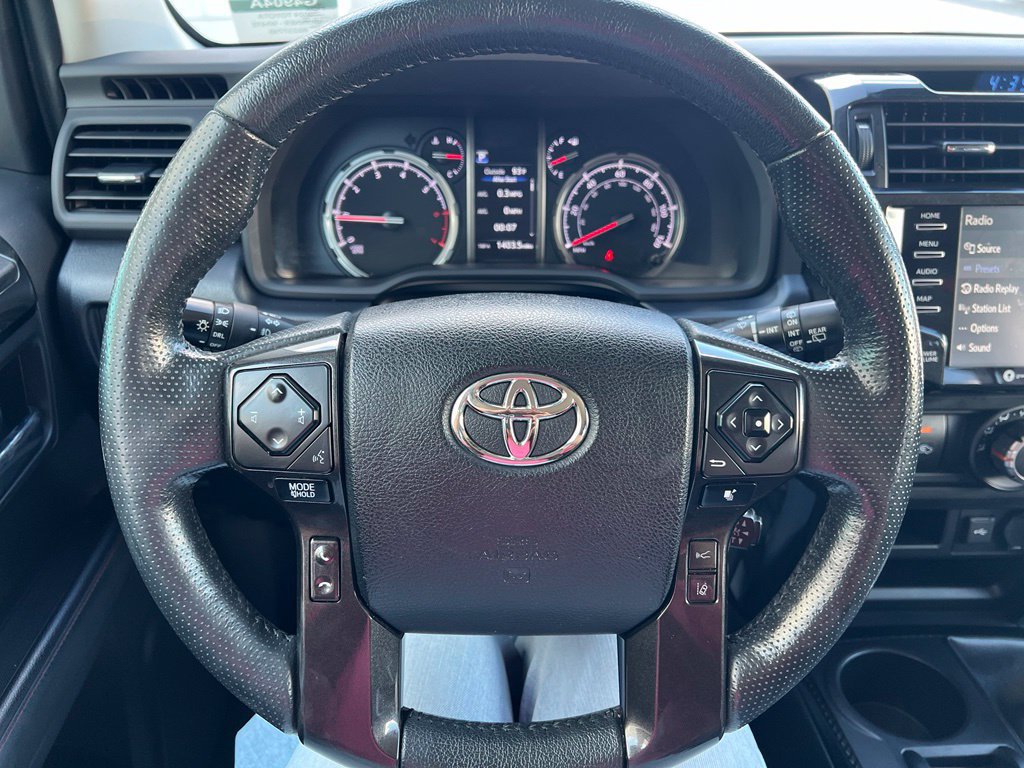 Used 2024 Toyota 4Runner TRD Off-Road Premium AWD/4WD image 15