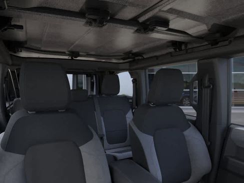 New 2025 Ford Bronco 4-Door image 12