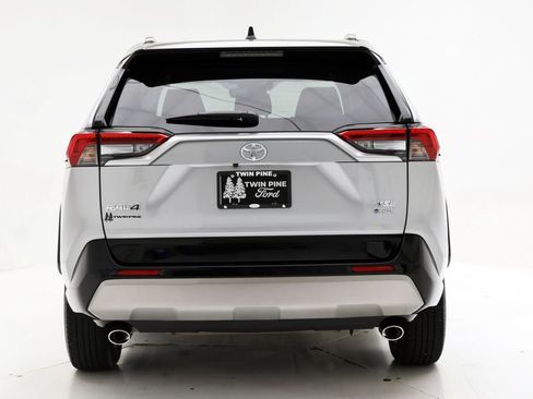 Used 2025 Toyota RAV4 XSE w/ Weather Package AWD/4WD image 7