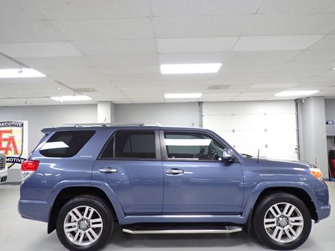 Used 2013 Toyota 4Runner Limited image 19