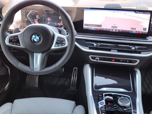 Used 2026 BMW X6 xDrive40i AWD/4WD image 19