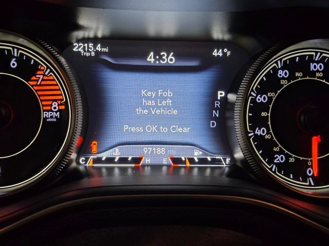 Used 2019 Jeep Cherokee Trailhawk AWD/4WD image 24
