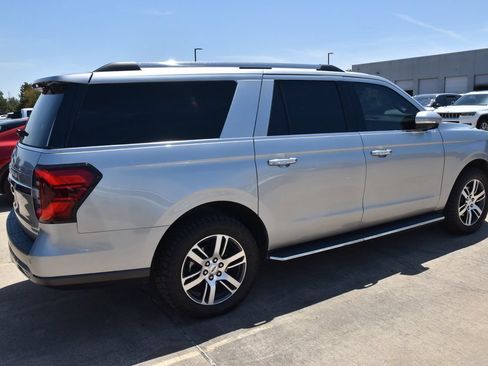 Used 2023 Ford Expedition Max Limited RWD image 5