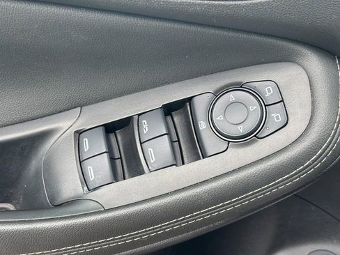 Used 2023 Buick Encore GX Select w/ Sport Touring Package AWD/4WD image 16