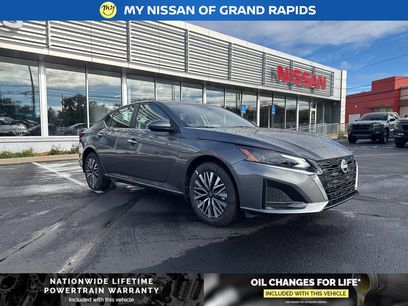New 2025 Nissan Altima 2.5 SV w/ SV Premium Package