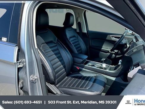 Used 2024 Ford Edge SEL image 6