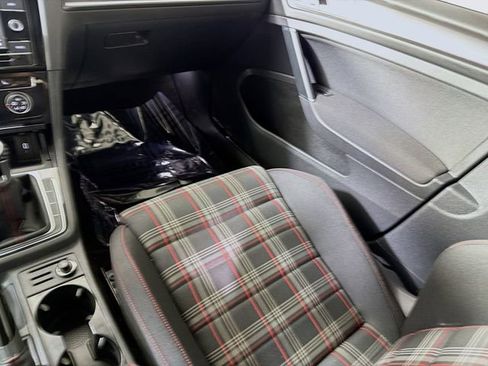 Used 2020 Volkswagen GTI S image 24