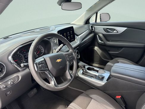 Used 2025 Chevrolet Blazer LT AWD/4WD image 11