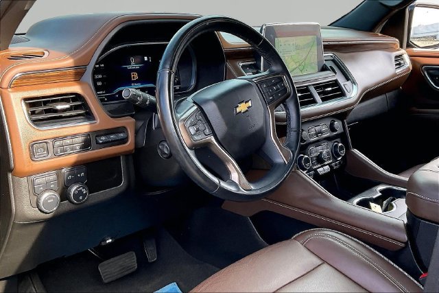 Used 2023 Chevrolet Tahoe High Country w/ Premium Package 2 AWD/4WD image 12