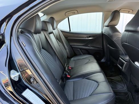 Used 2024 Toyota Camry SE image 29