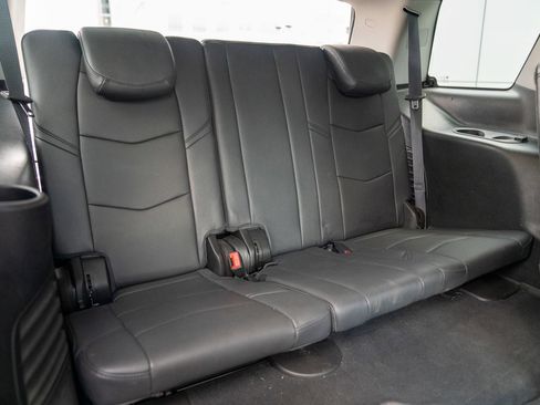 Used 2018 Cadillac Escalade Premium Luxury image 26