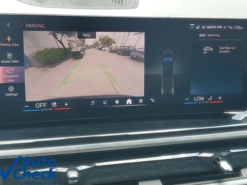 Used 2024 BMW X7 xDrive40i w/ Executive Package AWD/4WD image 29