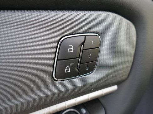 New 2026 Ford Explorer ST-Line w/ ST-Line Street Pack image 16