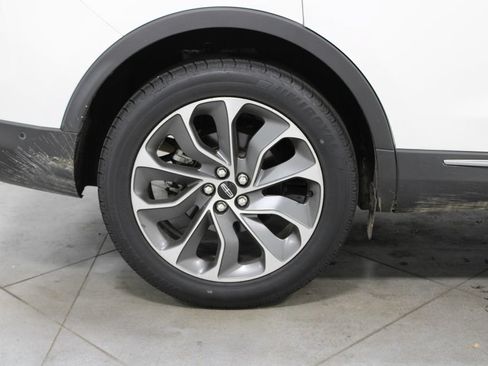 Used 2022 Lincoln Nautilus Reserve w/ Equipment Group 201A FWD image 14
