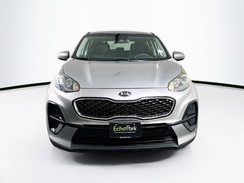 Used 2022 Kia Sportage LX FWD image 2