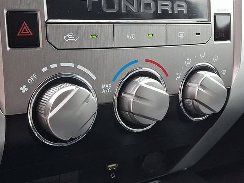 Used 2016 Toyota Tundra SR5 AWD/4WD image 17
