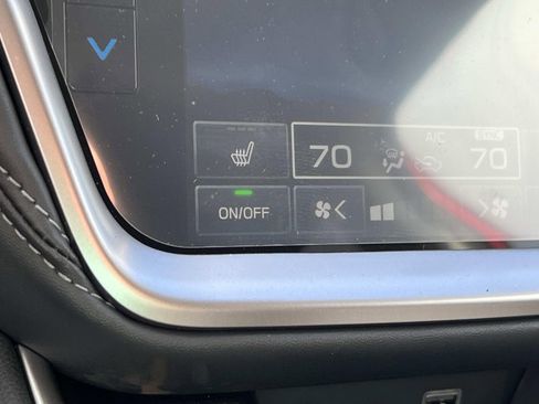 New 2025 Subaru Outback Premium image 24