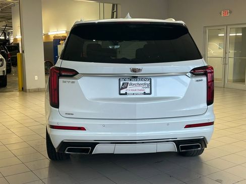 Used 2021 Cadillac XT6 Premium Luxury image 7