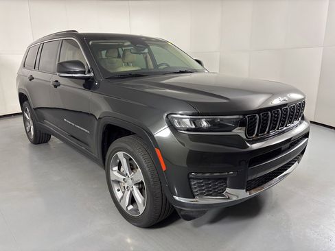 Used 2022 Jeep Grand Cherokee L Limited image 2