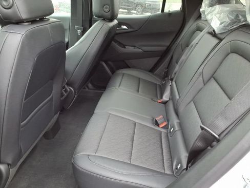 New 2026 Chevrolet Equinox LT w/ Convenience Package II FWD image 9