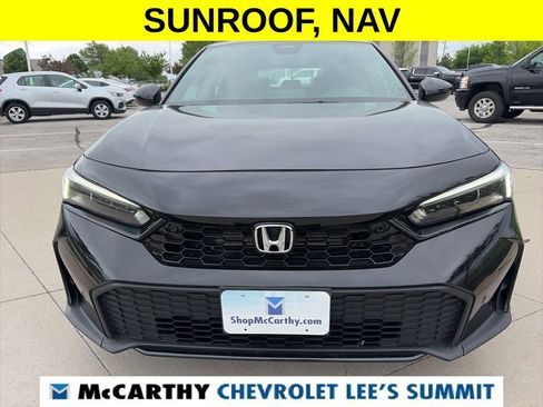 Used 2025 Honda Civic Sport Touring image 3