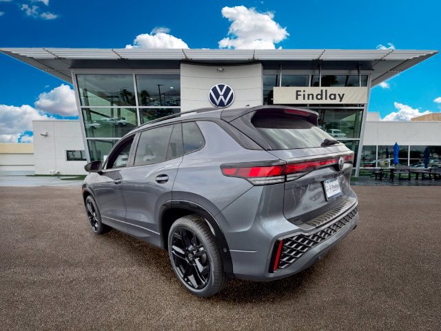 New 2026 Volkswagen Tiguan SE R-Line FWD image 3