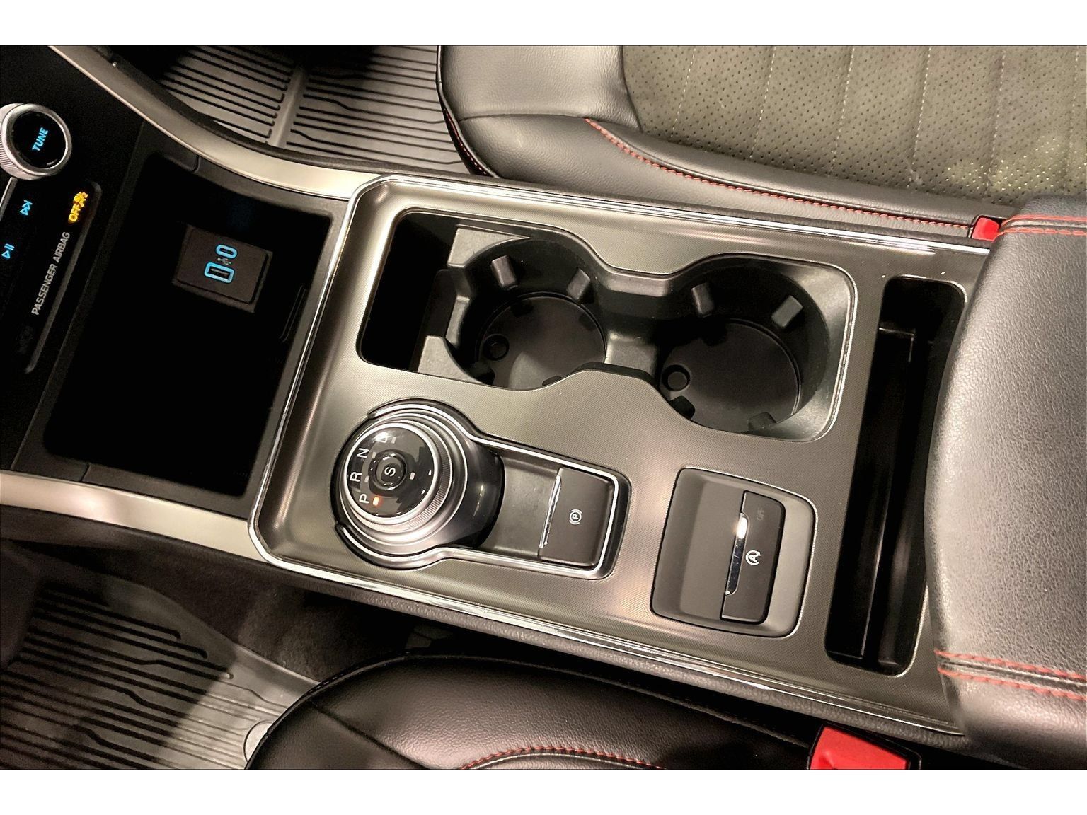 Used 2024 Ford Edge ST-Line AWD/4WD image 26