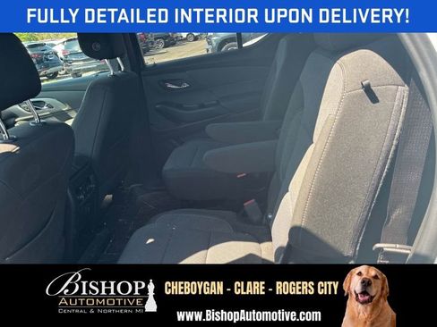 Used 2023 Chevrolet Traverse LT w/ LPO, Floor Liner Package AWD/4WD image 3