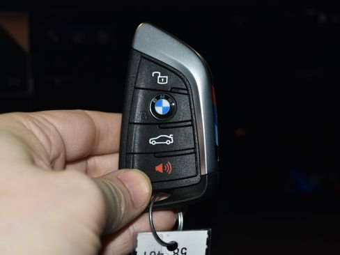 New 2026 BMW 330i xDrive Sedan w/ M Sport Package image 17