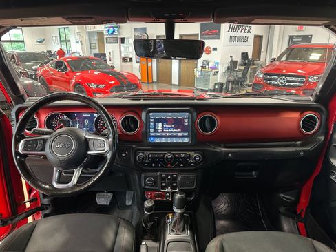Used 2020 Jeep Gladiator Rubicon AWD/4WD image 16