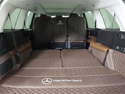 Used 2024 Mercedes-Benz GLS 450 4MATIC image 26