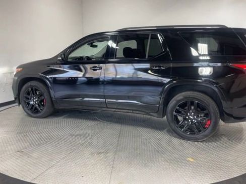 Used 2019 Chevrolet Traverse Premier w/ Redline Edition image 7