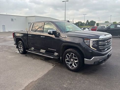 Used 2024 GMC Sierra 1500 SLT w/ SLT Premium Plus Package AWD/4WD image 6