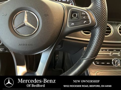 Used 2018 Mercedes-Benz E 300 4MATIC image 25