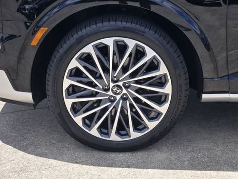Used 2026 Hyundai Palisade Calligraphy FWD image 7
