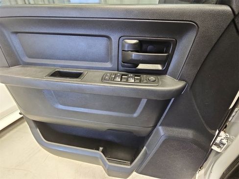 Used 2016 RAM 1500 Express image 24