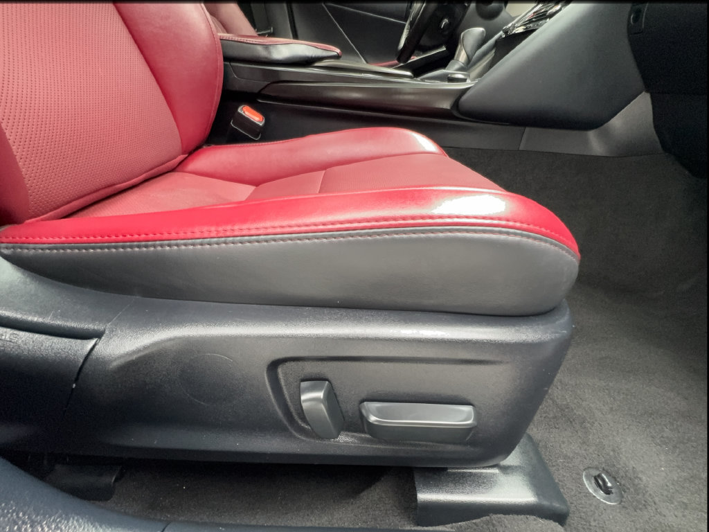 Used 2023 Lexus IS 300 w/ Comfort Package RWD image 35