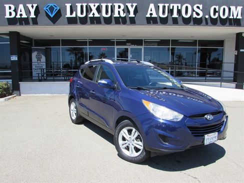Used 2012 Hyundai Tucson GLS FWD image 1