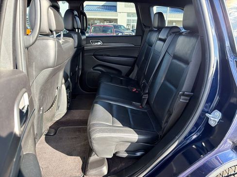 Used 2018 Jeep Grand Cherokee Limited image 25