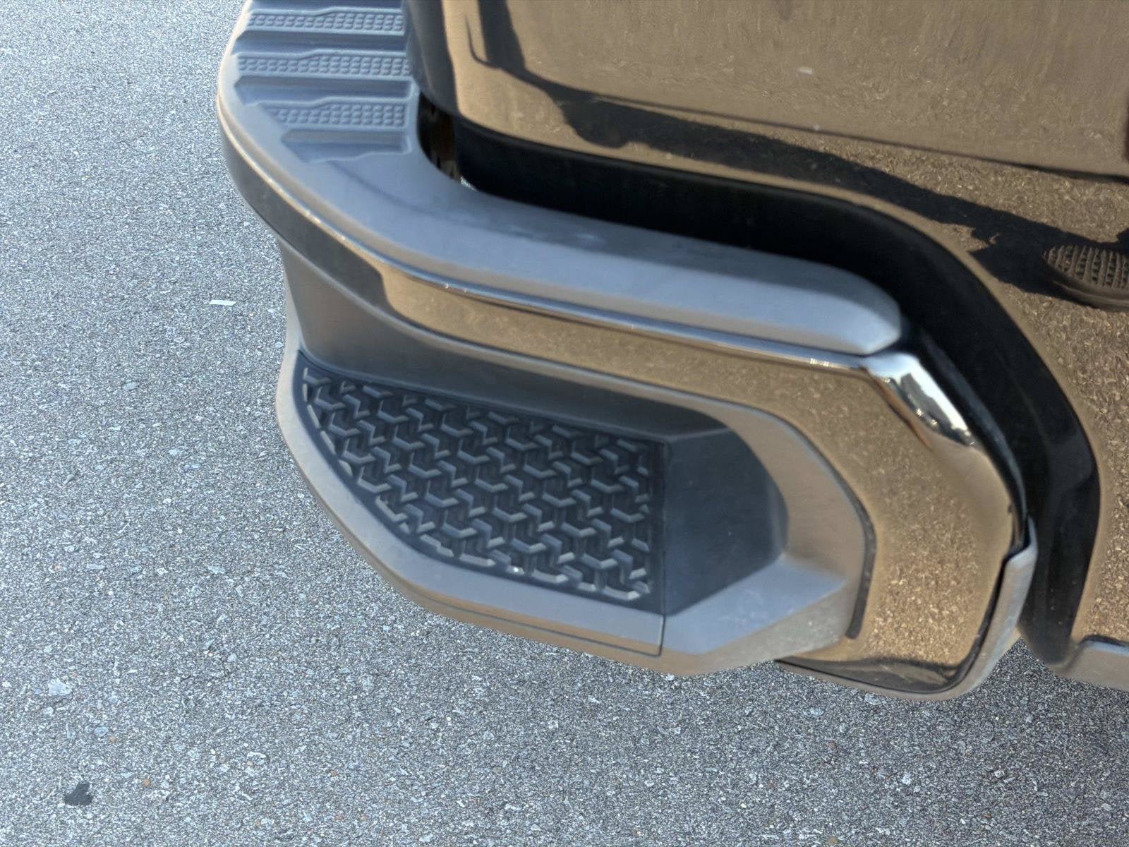Certified 2023 Chevrolet Silverado 1500 Custom RWD image 10