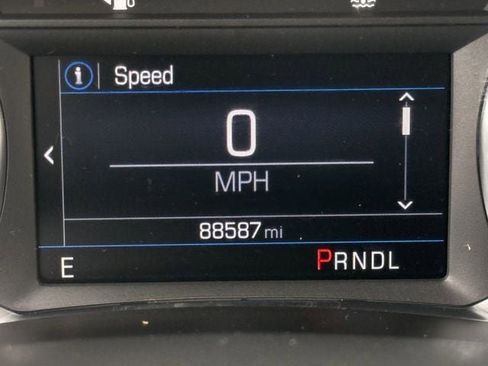 Used 2023 Chevrolet Equinox LT w/ Driver Convenience Package FWD image 16