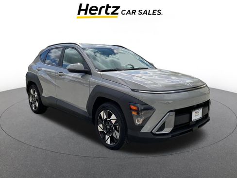 Used 2025 Hyundai Kona SEL image 1