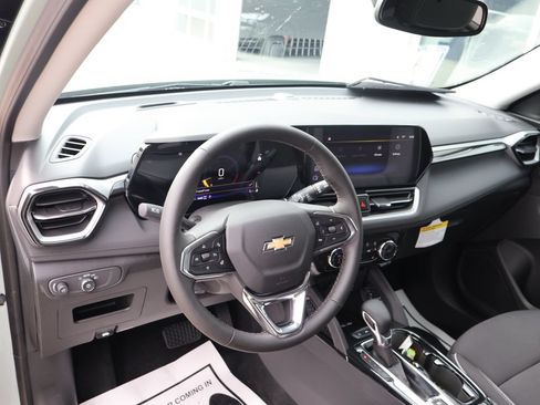 New 2026 Chevrolet TrailBlazer LT w/ Convenience Package AWD/4WD image 23