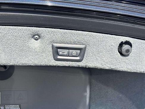 Used 2013 BMW 750i RWD image 12