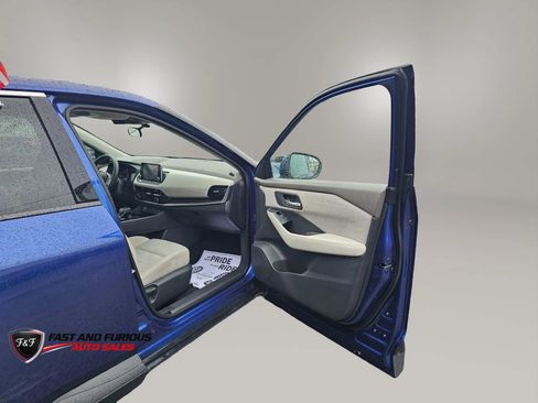 Used 2021 Nissan Rogue SV AWD/4WD image 11