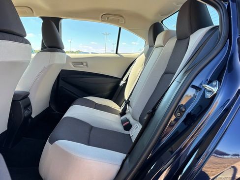 Used 2025 Toyota Corolla LE image 12