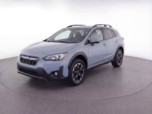 Used 2023 Subaru Crosstrek 2.0i Premium image 3
