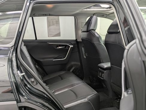 Used 2019 Toyota RAV4 Limited w/ Advanced Technology Package AWD/4WD image 35